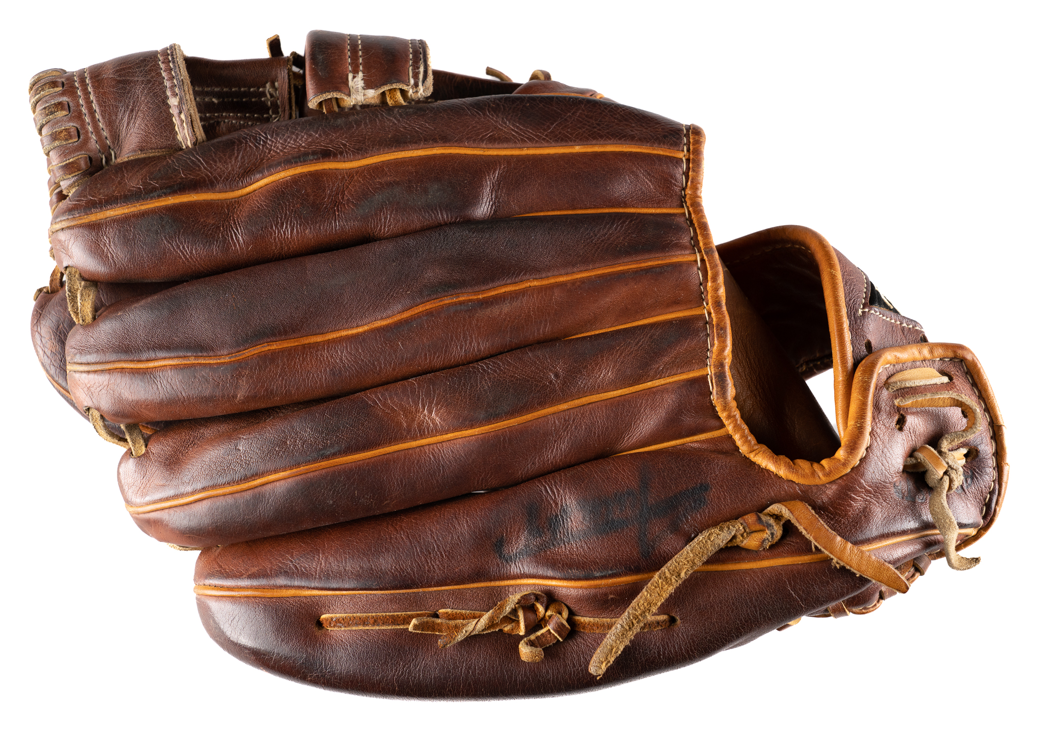 Hardy has held on to the Mays glove for more than 50 years and is now consigning it in REA's 2023 Summer Catalog Auction